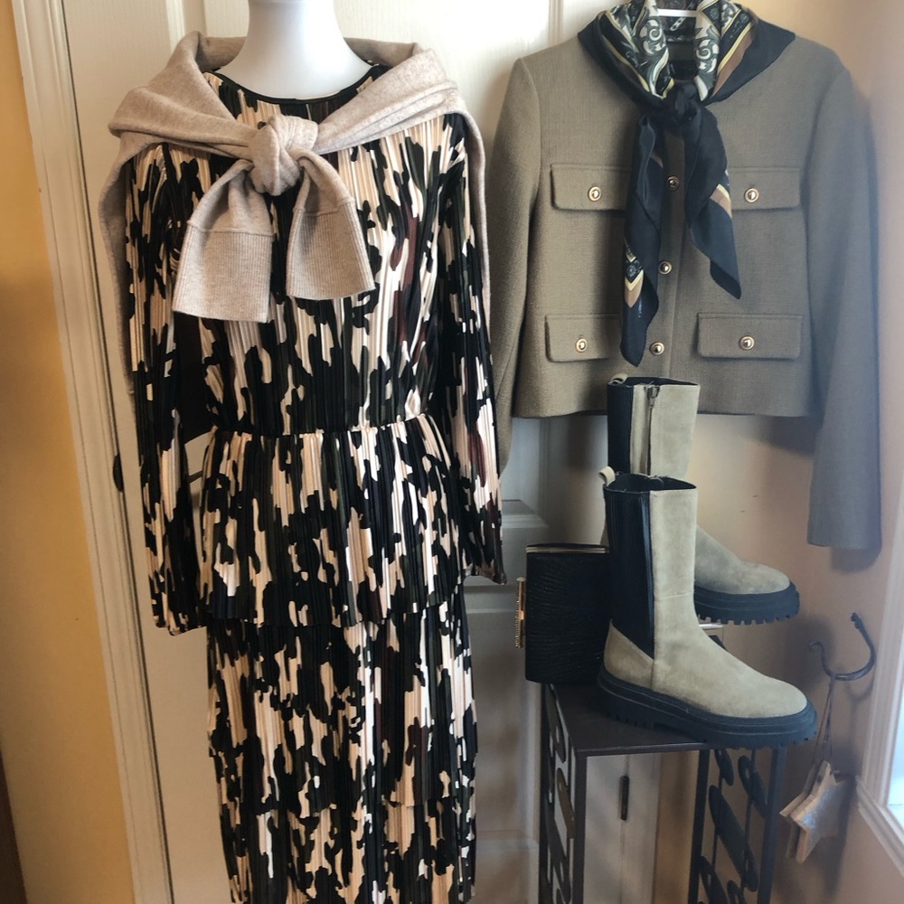 Zara NWOT camouflage Pleated tiered Dress